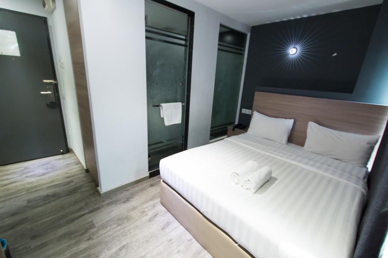 Hotel 99 Pusat Bandar Пучонг Экстерьер фото
