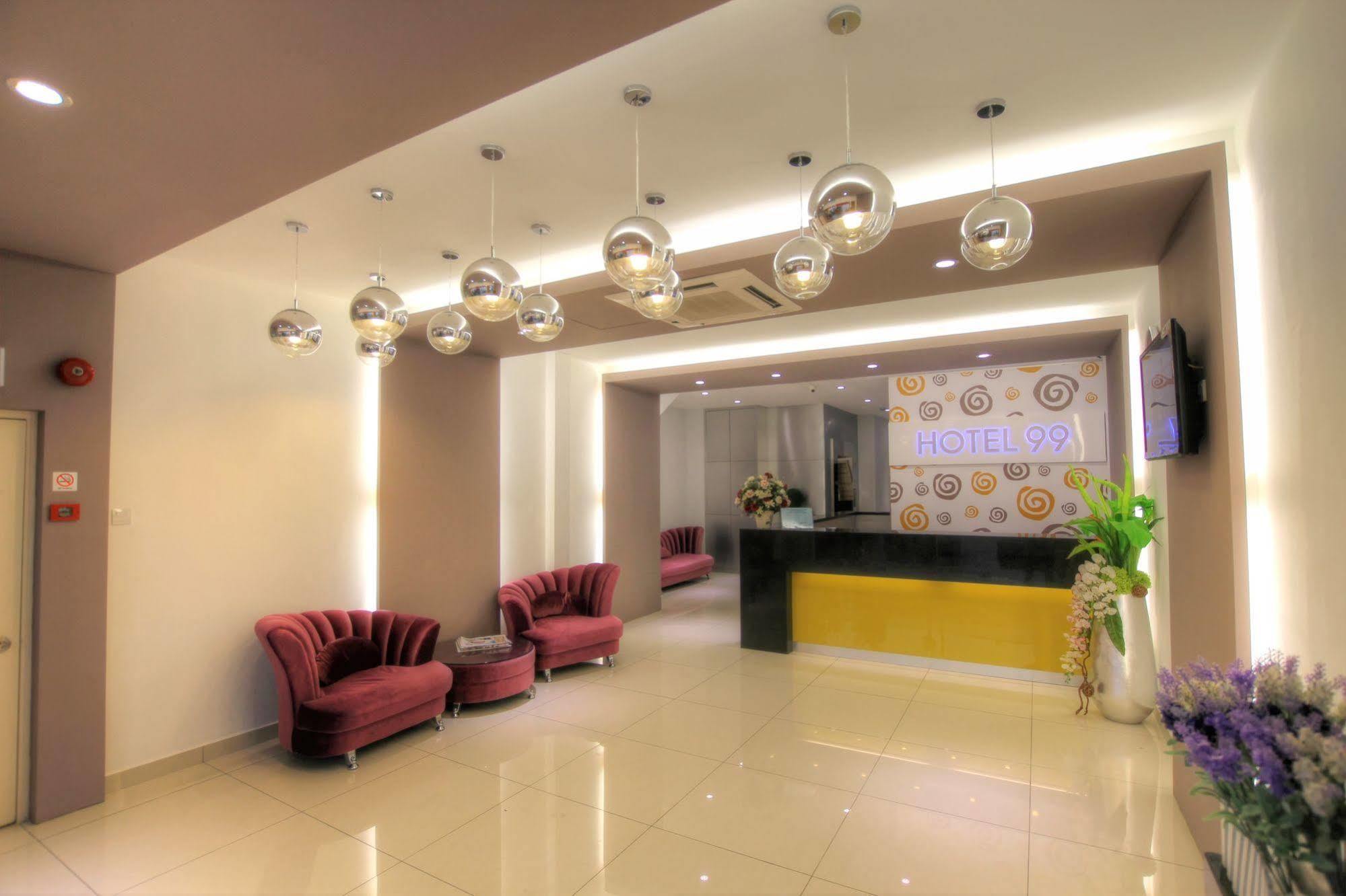 Hotel 99 Pusat Bandar Пучонг Экстерьер фото